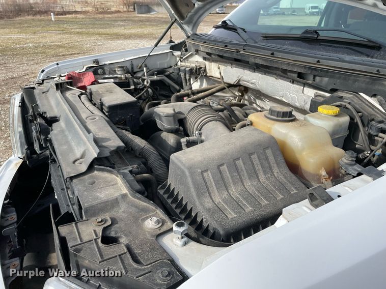 image for item MA9905 2014 Ford F150 XLT  SuperCrew pickup truck