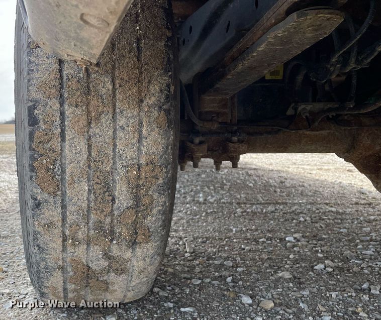 image for item MA9905 2014 Ford F150 XLT  SuperCrew pickup truck