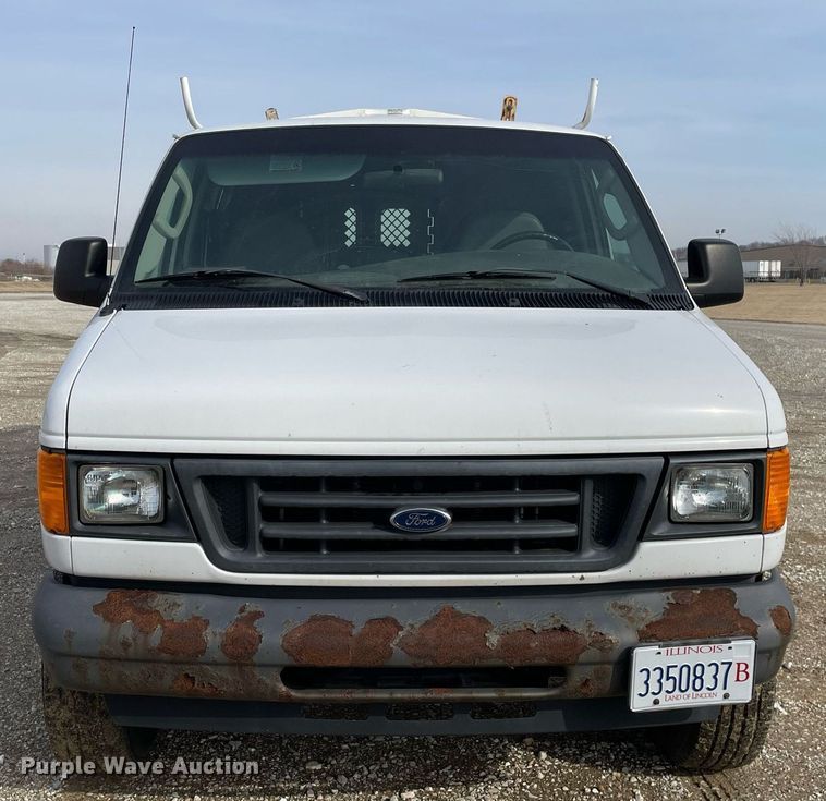 image for item MA9906 2006 Ford E350 Super Duty  van
