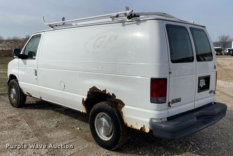 image for item MA9906 2006 Ford E350 Super Duty  van