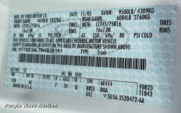 image for item MA9906 2006 Ford E350 Super Duty  van