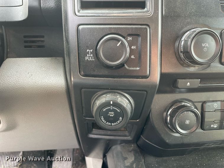 image for item MA9907 2018 Ford F150 XLT  SuperCrew pickup truck