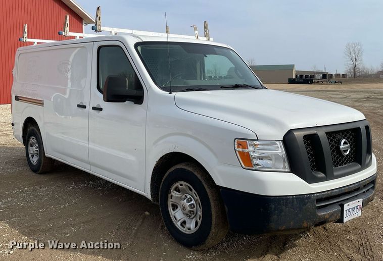 image for item MA9908 2013 Nissan NV3500HD  van