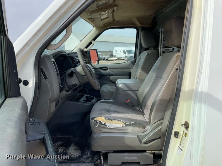 image for item MA9908 2013 Nissan NV3500HD  van