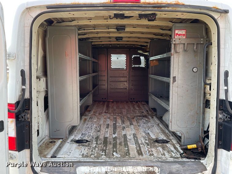 image for item MA9908 2013 Nissan NV3500HD  van