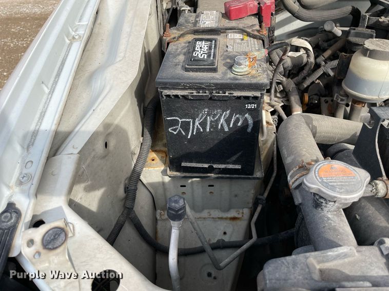 image for item MA9908 2013 Nissan NV3500HD  van