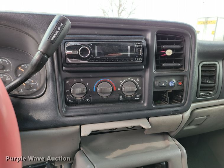 image for item MC9540 2001 Chevrolet Tahoe  SUV