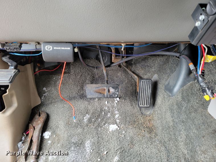 image for item MC9540 2001 Chevrolet Tahoe  SUV