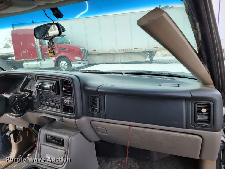 image for item MC9540 2001 Chevrolet Tahoe  SUV