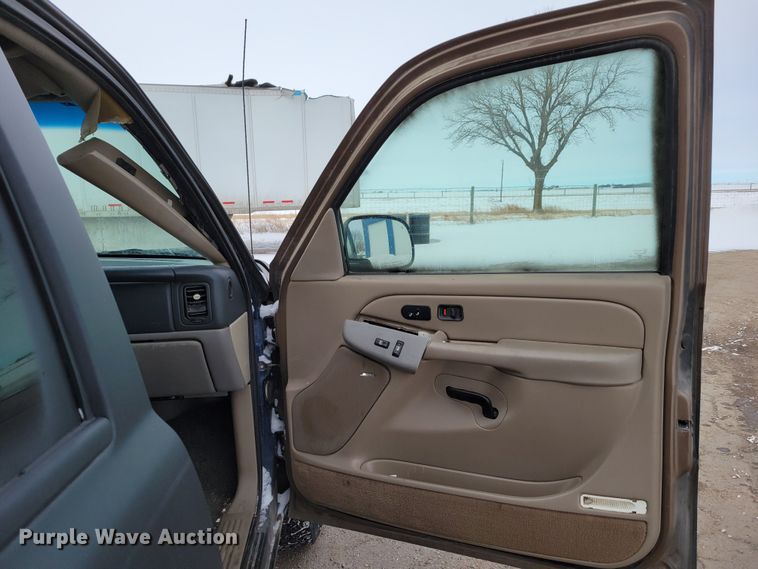 image for item MC9540 2001 Chevrolet Tahoe  SUV