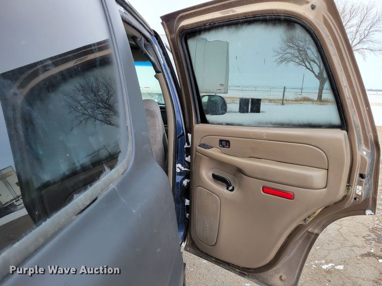 image for item MC9540 2001 Chevrolet Tahoe  SUV