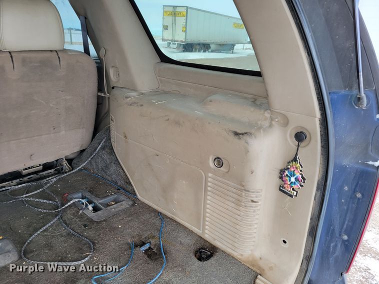 image for item MC9540 2001 Chevrolet Tahoe  SUV