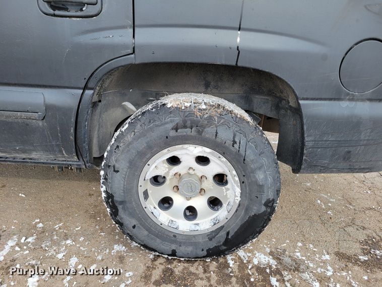 image for item MC9540 2001 Chevrolet Tahoe  SUV