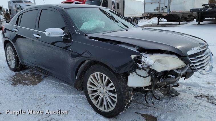 image for item MC9541 2011 Chrysler 200