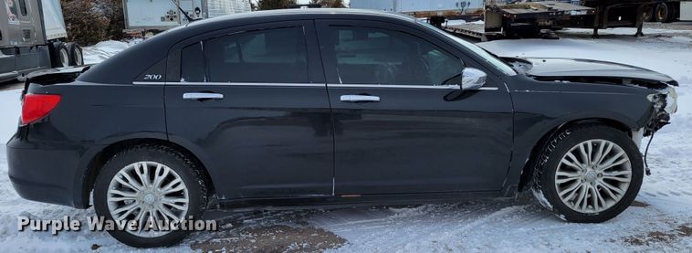 image for item MC9541 2011 Chrysler 200