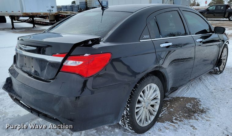 image for item MC9541 2011 Chrysler 200