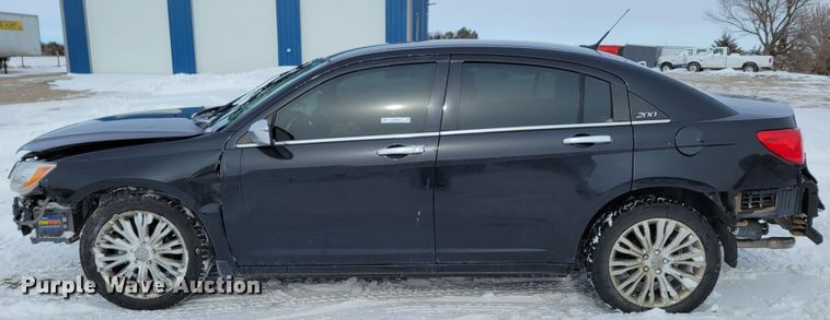 image for item MC9541 2011 Chrysler 200