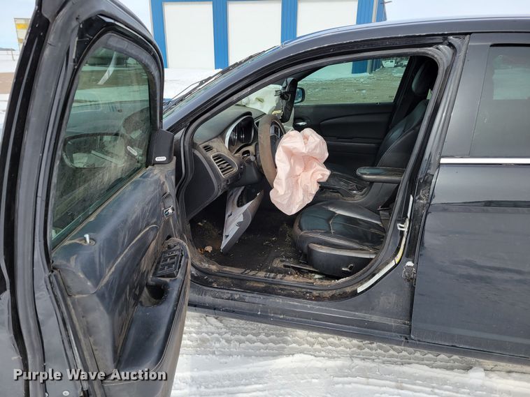 image for item MC9541 2011 Chrysler 200