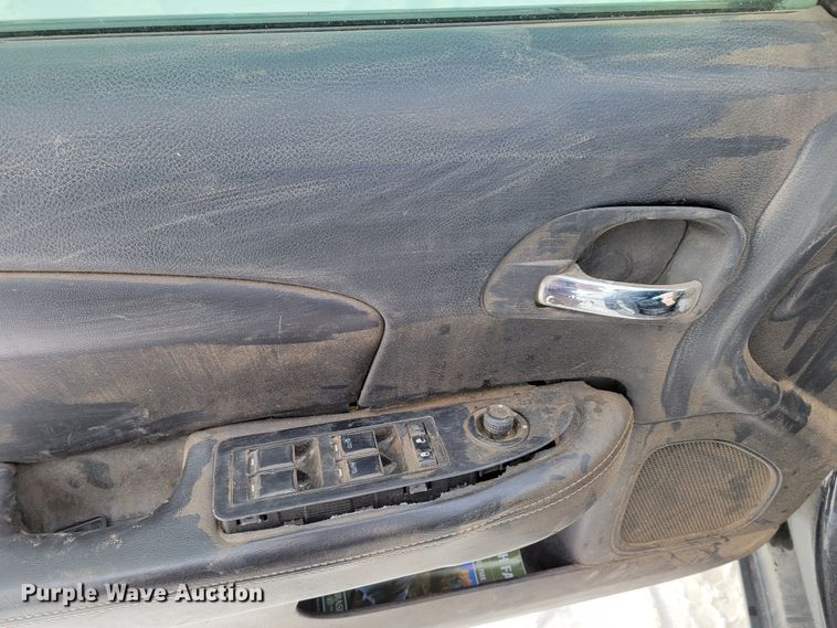 image for item MC9541 2011 Chrysler 200