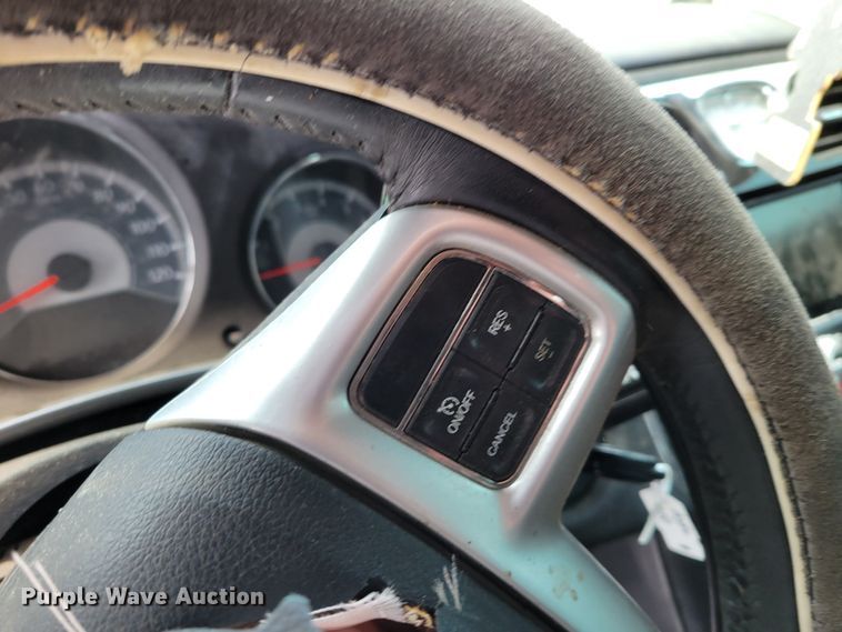 image for item MC9541 2011 Chrysler 200