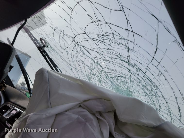 image for item MC9541 2011 Chrysler 200