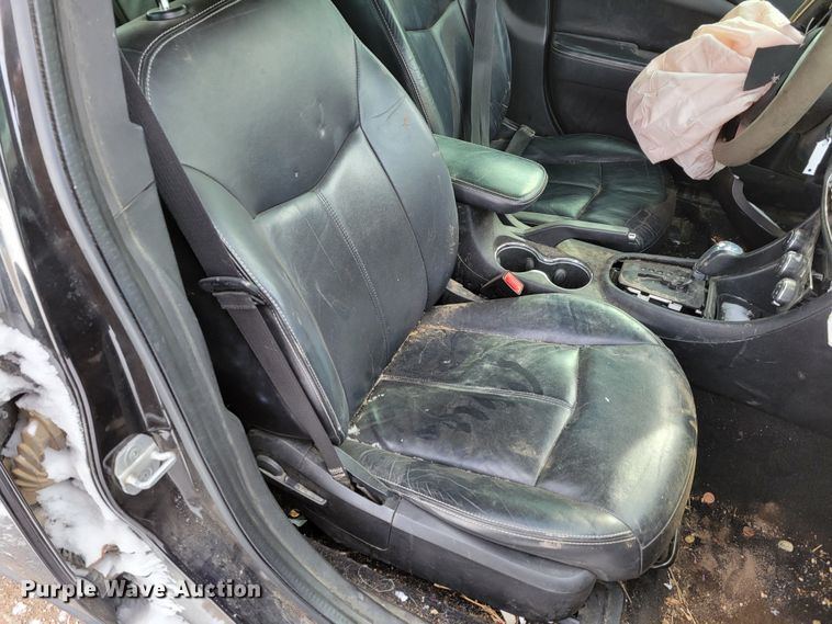 image for item MC9541 2011 Chrysler 200