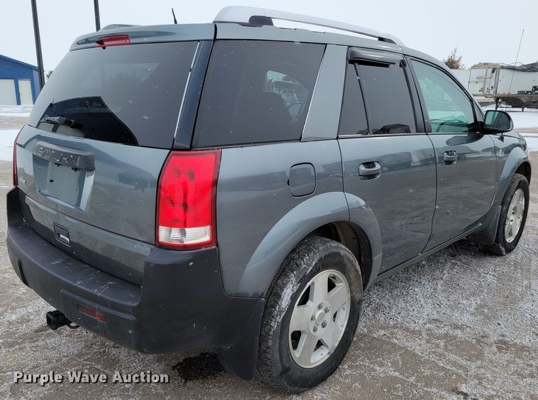 image for item MC9542 2005 Saturn Vue  SUV