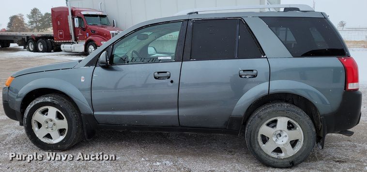 image for item MC9542 2005 Saturn Vue  SUV