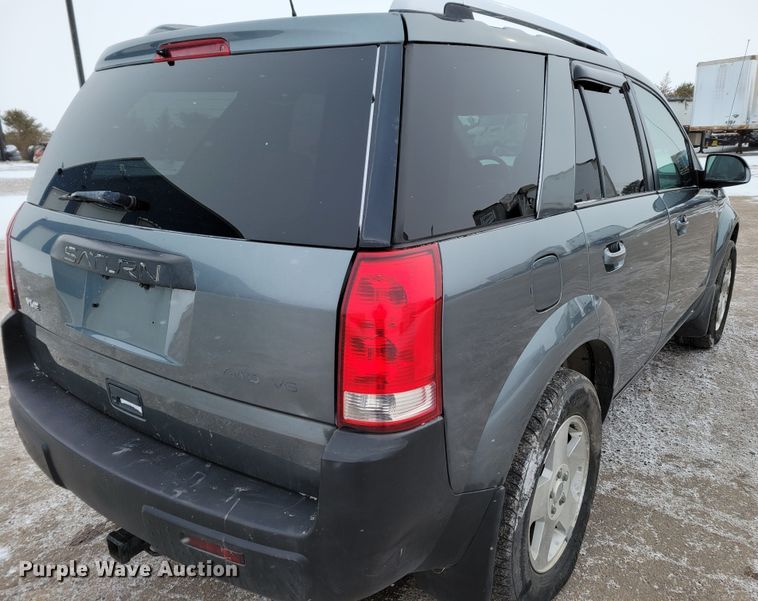 image for item MC9542 2005 Saturn Vue  SUV