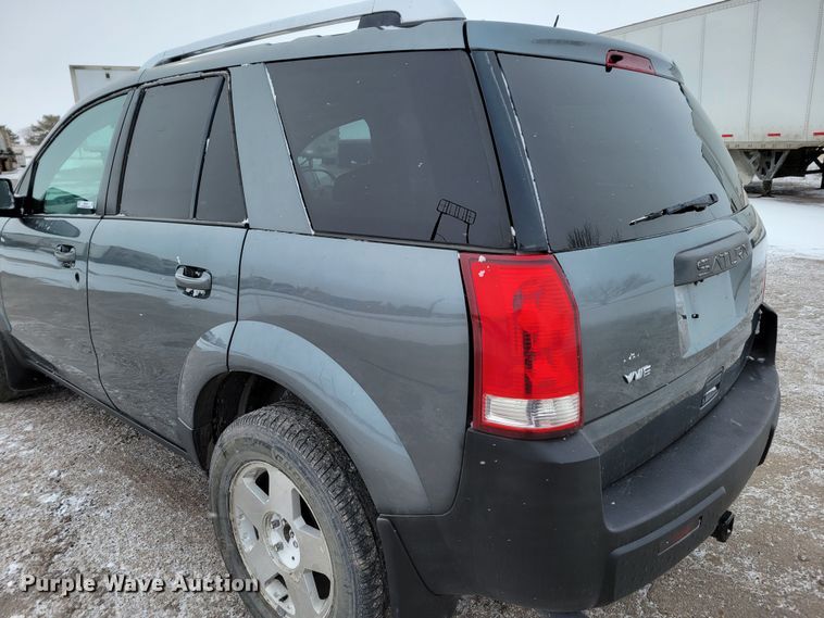 image for item MC9542 2005 Saturn Vue  SUV