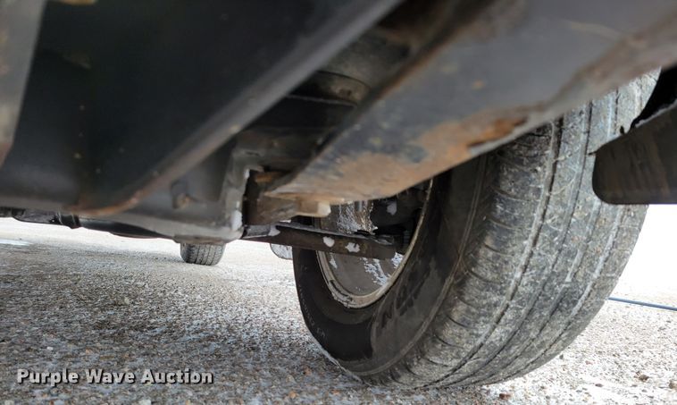 image for item MC9542 2005 Saturn Vue  SUV