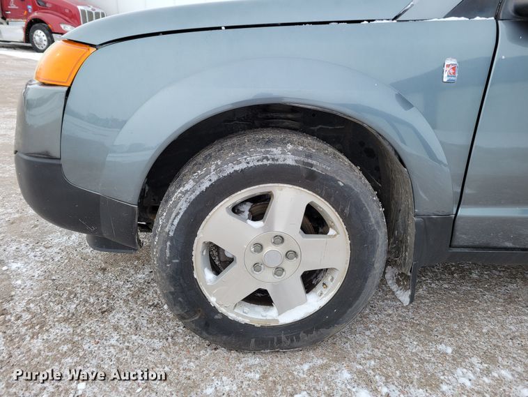 image for item MC9542 2005 Saturn Vue  SUV