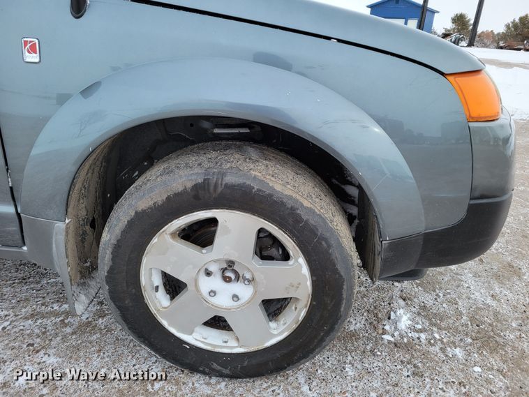 image for item MC9542 2005 Saturn Vue  SUV