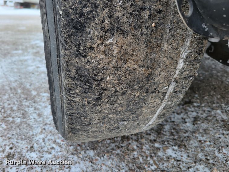 image for item MC9542 2005 Saturn Vue  SUV