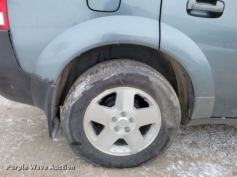 image for item MC9542 2005 Saturn Vue  SUV