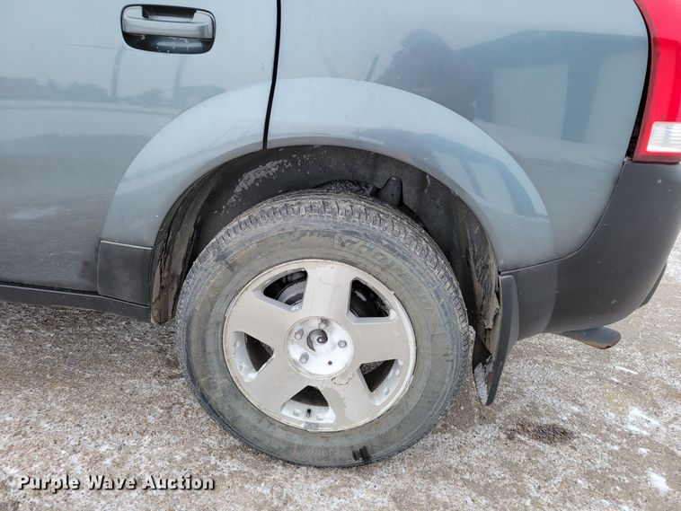 image for item MC9542 2005 Saturn Vue  SUV