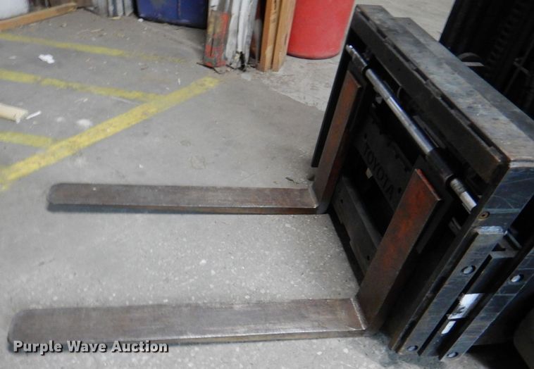 image for item MC9787 Toyota 8FGCU20  forklift