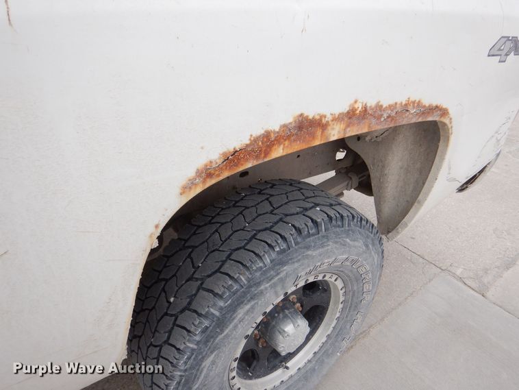 image for item MC9788 2008 Chevrolet Silverado 2500HD  pickup truck