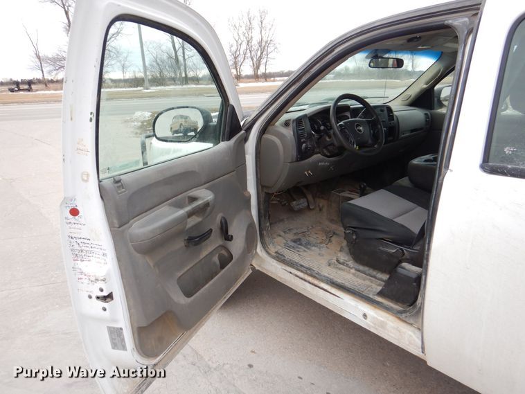 image for item MC9788 2008 Chevrolet Silverado 2500HD  pickup truck