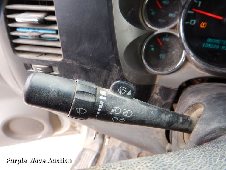 image for item MC9788 2008 Chevrolet Silverado 2500HD  pickup truck