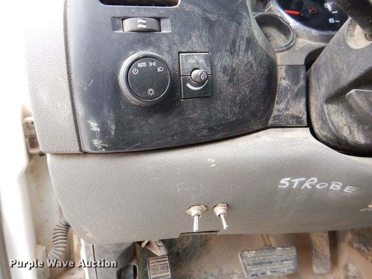 image for item MC9788 2008 Chevrolet Silverado 2500HD  pickup truck