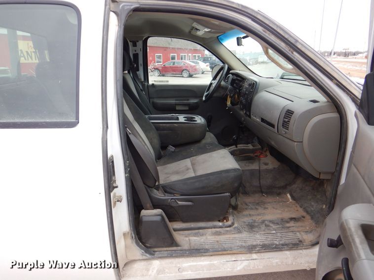 image for item MC9788 2008 Chevrolet Silverado 2500HD  pickup truck