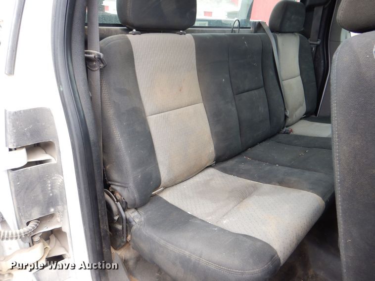 image for item MC9788 2008 Chevrolet Silverado 2500HD  pickup truck