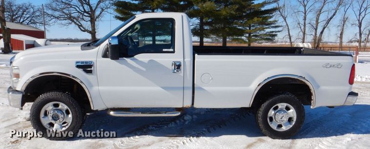 image for item MC9791 2010 Ford F250 Super Duty XL  pickup truck