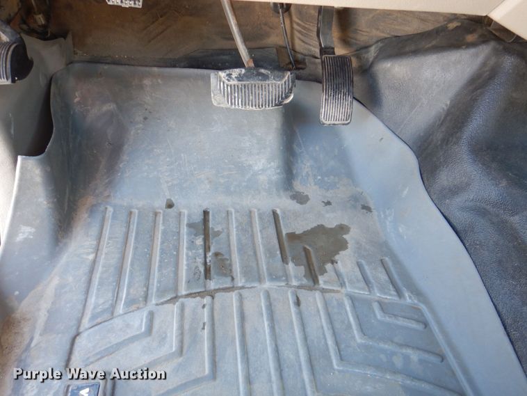 image for item MC9791 2010 Ford F250 Super Duty XL  pickup truck