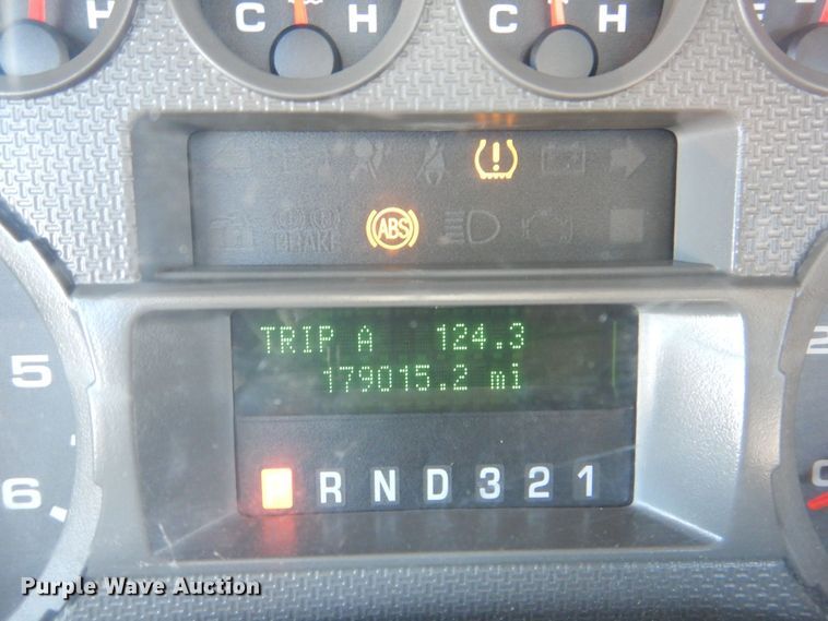 image for item MC9791 2010 Ford F250 Super Duty XL  pickup truck