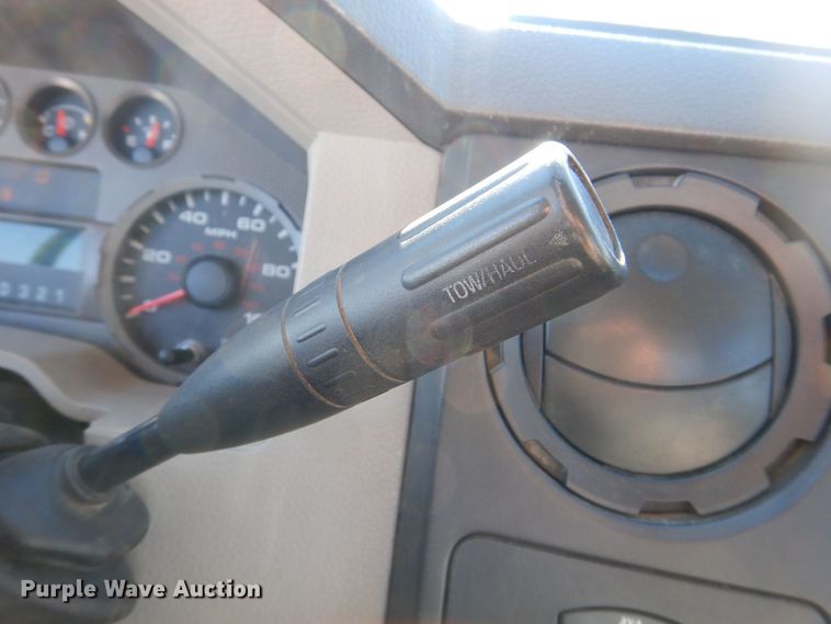 image for item MC9791 2010 Ford F250 Super Duty XL  pickup truck