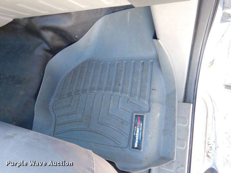 image for item MC9791 2010 Ford F250 Super Duty XL  pickup truck