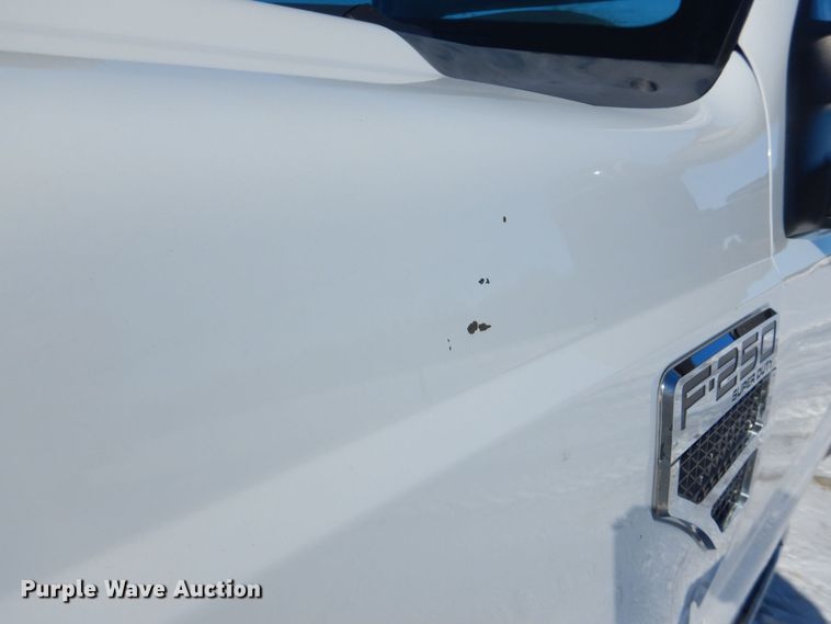 image for item MC9791 2010 Ford F250 Super Duty XL  pickup truck