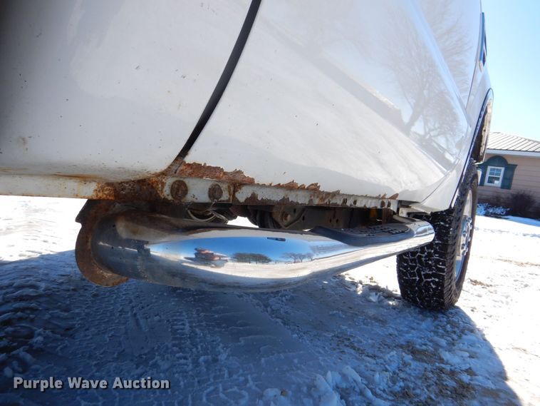 image for item MC9791 2010 Ford F250 Super Duty XL  pickup truck